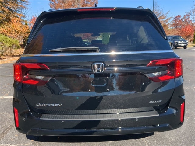 2026 Honda Odyssey Elite photo 4