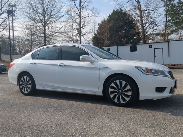 2015 Honda Accord Hybrid EX-L's photo