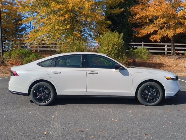 2025 Honda Accord SE photo 2