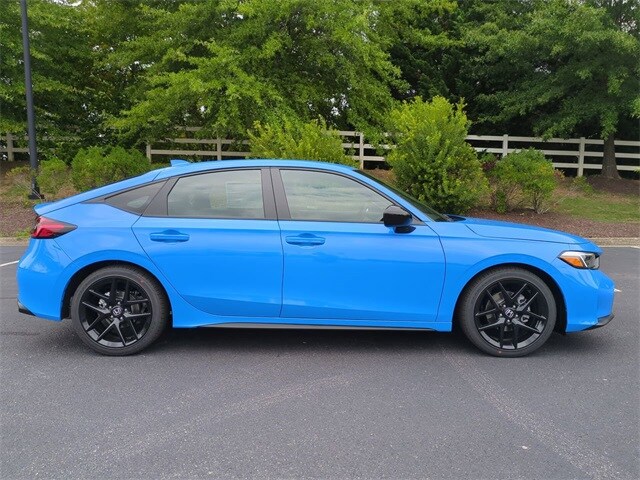 2025 Honda Civic Sport photo 3