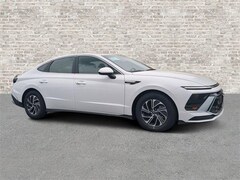 2026 Hyundai Sonata Hybrid Blue Sedan