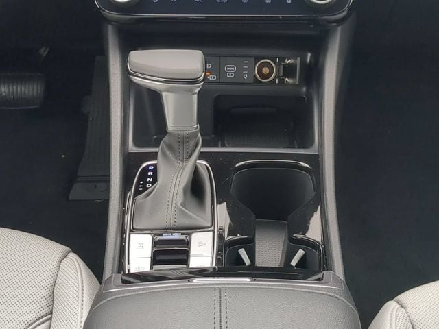 2025 Hyundai Santa Cruz Limited - Photo 17