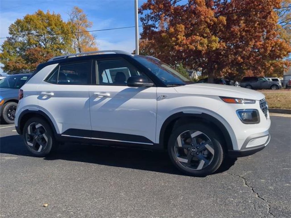 New 2026 Hyundai Venue SEL SUV