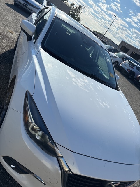 2018 Mazda Mazda3 Grand Touring photo 3