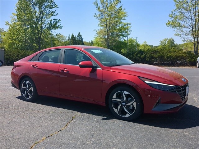 2023 Hyundai Elantra Limited photo 2