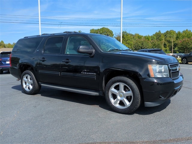 Used 2011 Chevrolet Suburban LT with VIN 1GNSKJE37BR314861 for sale in Midlothian, VA