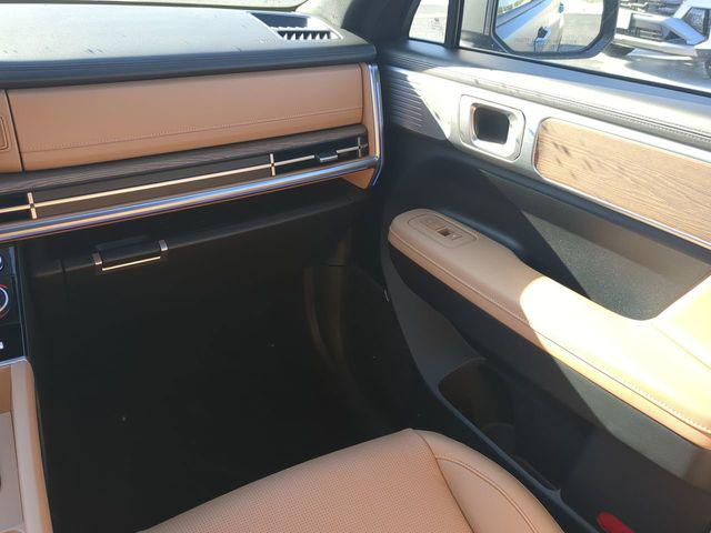 2026 Hyundai Santa Fe Limited - Photo 15