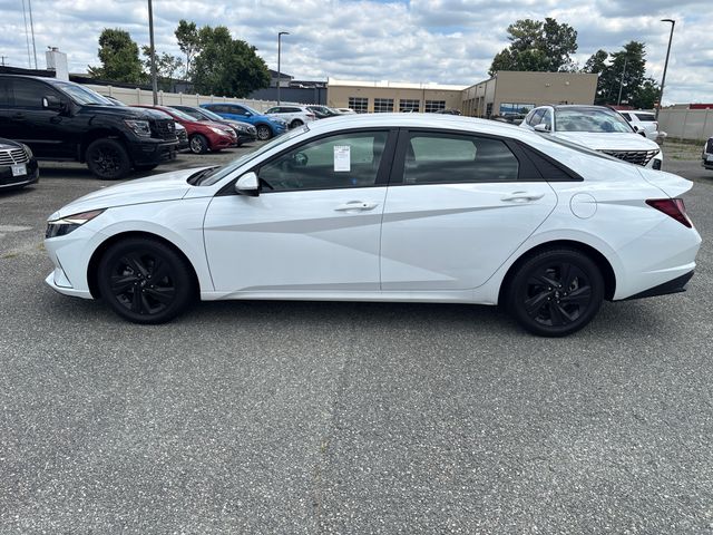 2022 Hyundai Elantra Sedan 