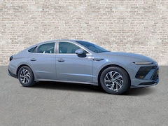 2026 Hyundai Sonata Hybrid Blue Sedan