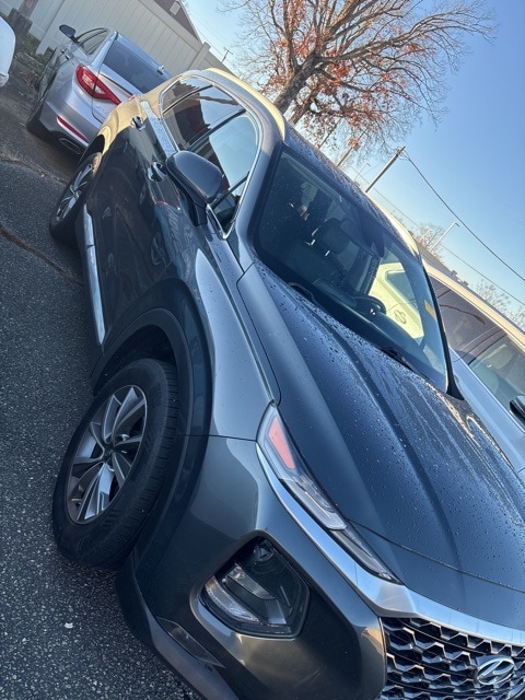 2020 Hyundai Santa Fe SEL photo 3