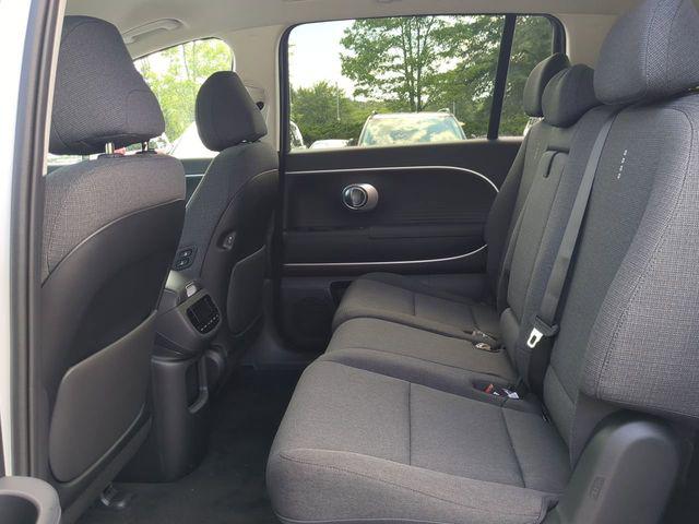 2026 Hyundai IONIQ 9 SE - Photo 12