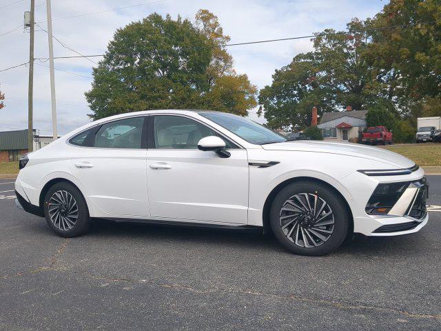 2027 Hyundai Sonata Hybrid Limited Sedan