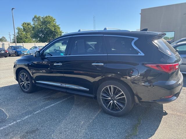 2016 INFINITI QX60 Base