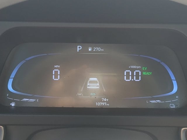 2025 Hyundai Elantra Blue - Photo 23