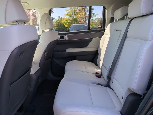 2026 Hyundai Santa Fe SE - Photo 13