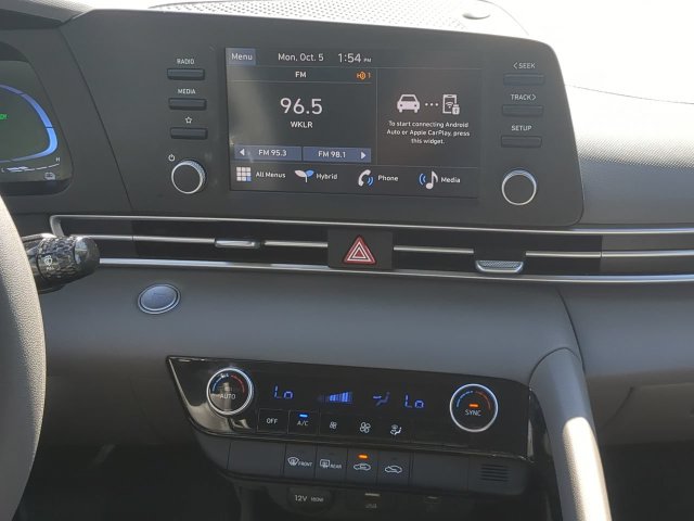 2025 Hyundai Elantra Blue - Photo 16