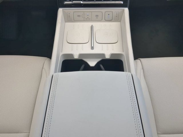 2025 Hyundai Santa Fe Calligraphy - Photo 18