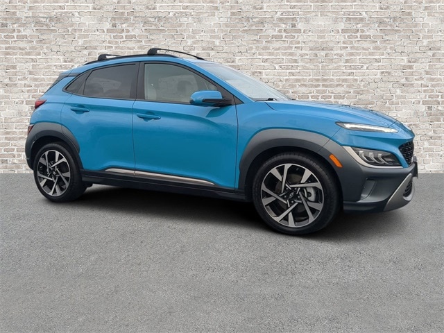 2023 Hyundai Kona Limited's photo