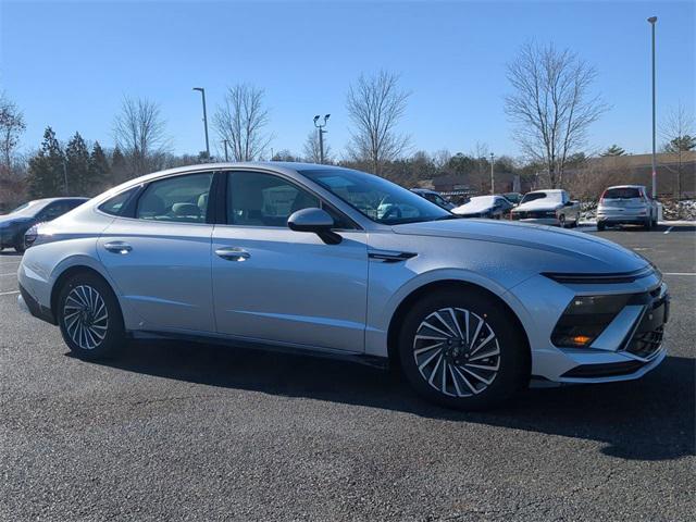 2025 Hyundai Sonata Hybrid