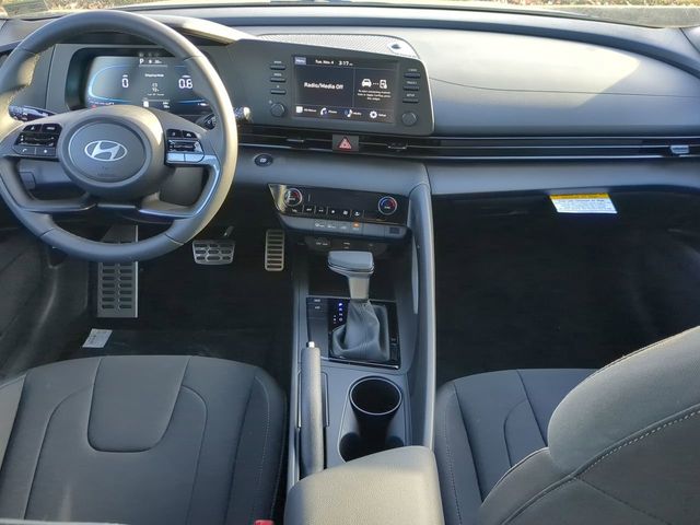 2026 Hyundai Elantra SEL Sport - Photo 13