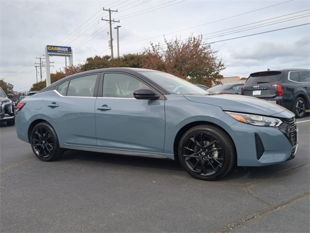 Used 2025 Nissan Sentra SR Sedan