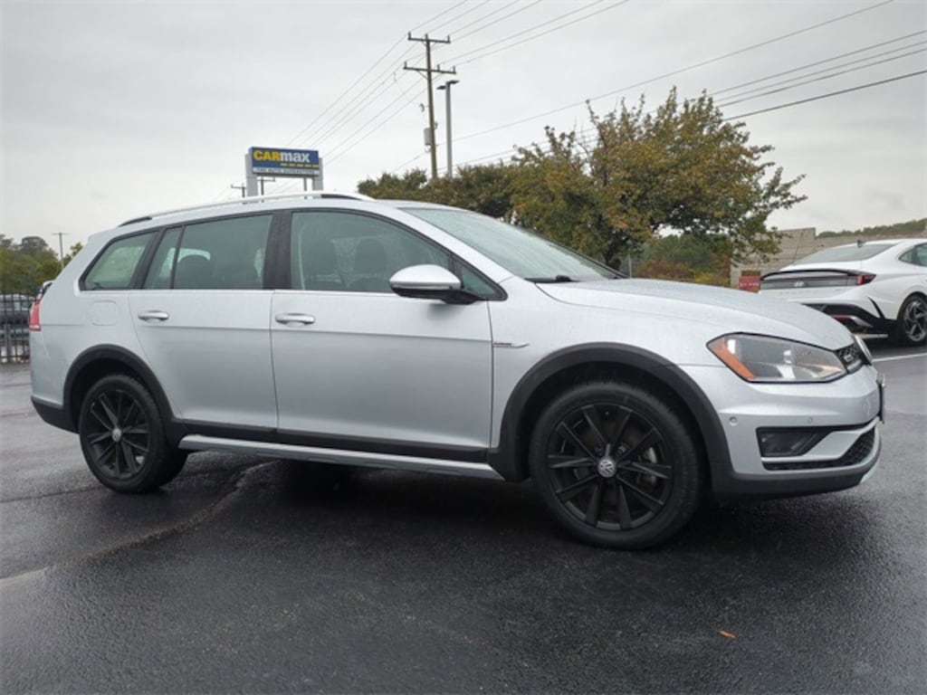Used 2017 Volkswagen Golf Alltrack TSI SE Wagon
