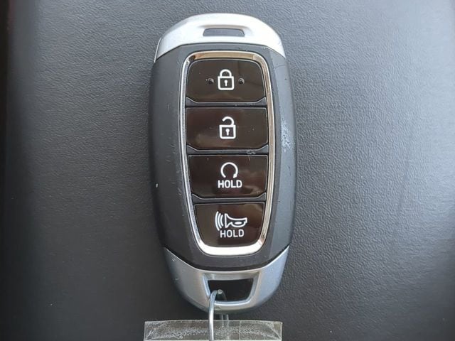2025 Hyundai Venue SEL - Photo 27