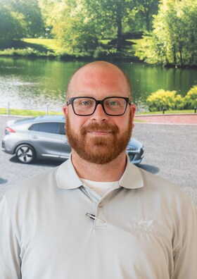 Staff member Casey Bates from ID_d8ee9bc5842e