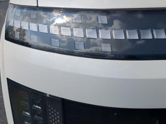 2026 Hyundai IONIQ 9 SE - Photo 9
