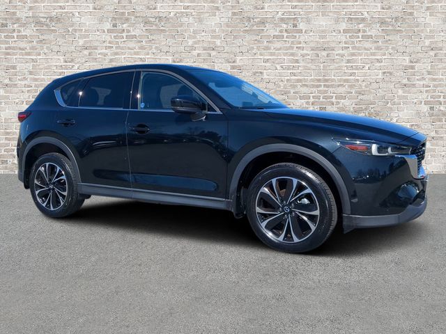 2023 Mazda CX-5 S Premium package