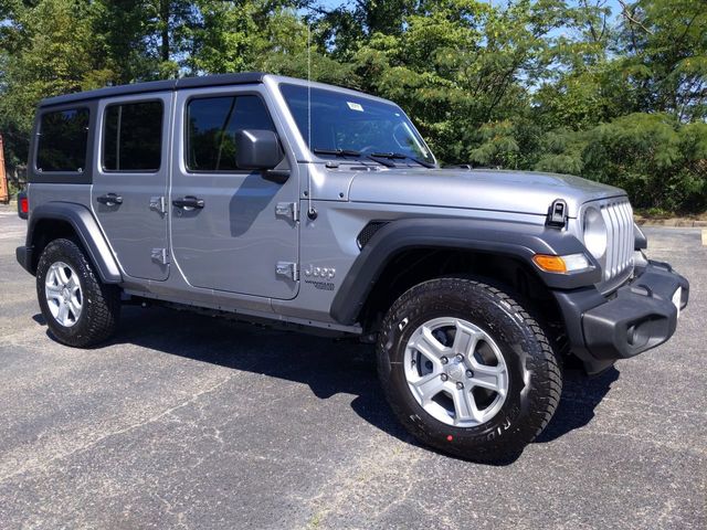 2020 Jeep Wrangler Sport S's photo