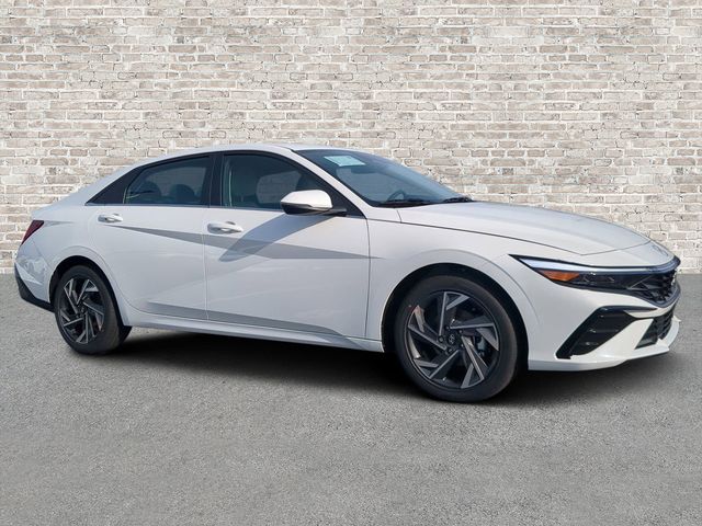 2025 Hyundai Elantra 1.6 HEV Limited DCT's photo