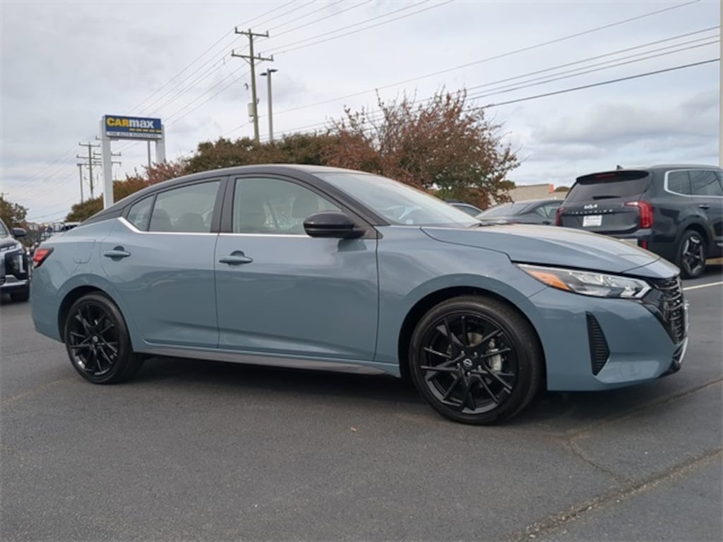 Used 2025 Nissan Sentra SR Sedan