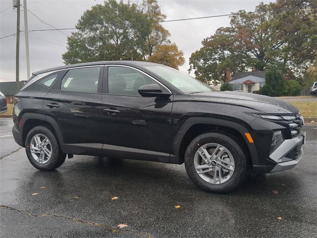 2026 Hyundai Tucson SE photo 2