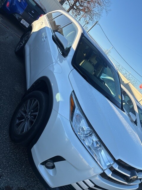 2019 Toyota Highlander XLE photo 3