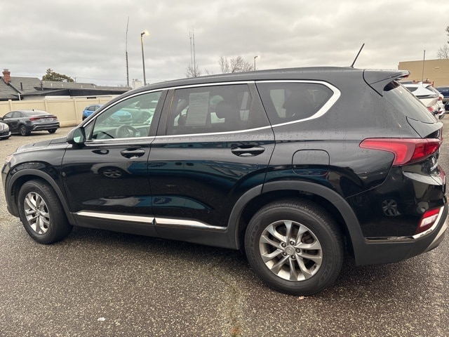 2019 Hyundai Santa Fe SE's photo