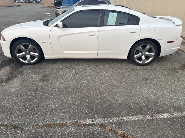 2011 Dodge Charger R/T's photo