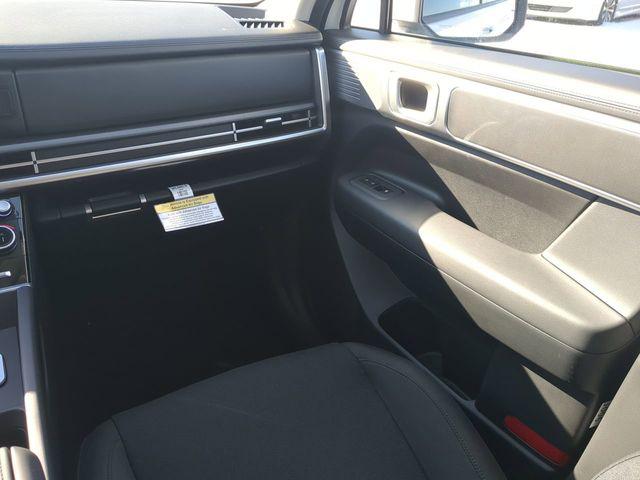 2026 Hyundai Santa Fe SE - Photo 15
