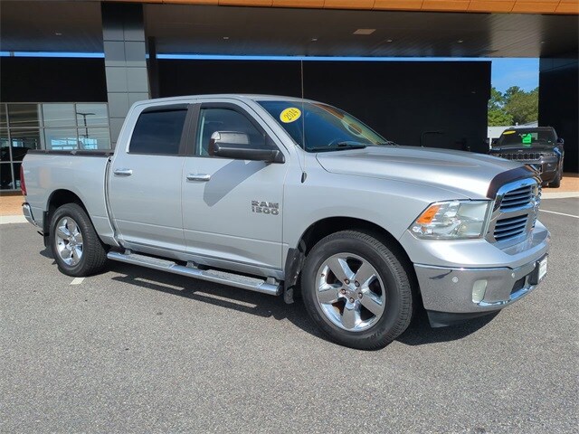 2014 Ram 1500 Big Horn photo 2