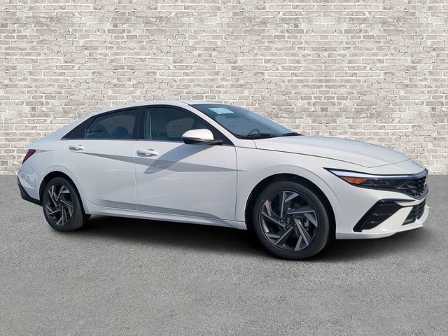 2025 Hyundai Elantra 1.6 HEV Limited DCT's photo