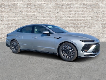 2025 Hyundai Sonata Hybrid Limited Sedan