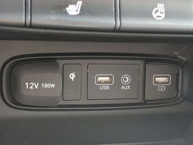 2020 Hyundai Santa Fe Limited - Photo 21