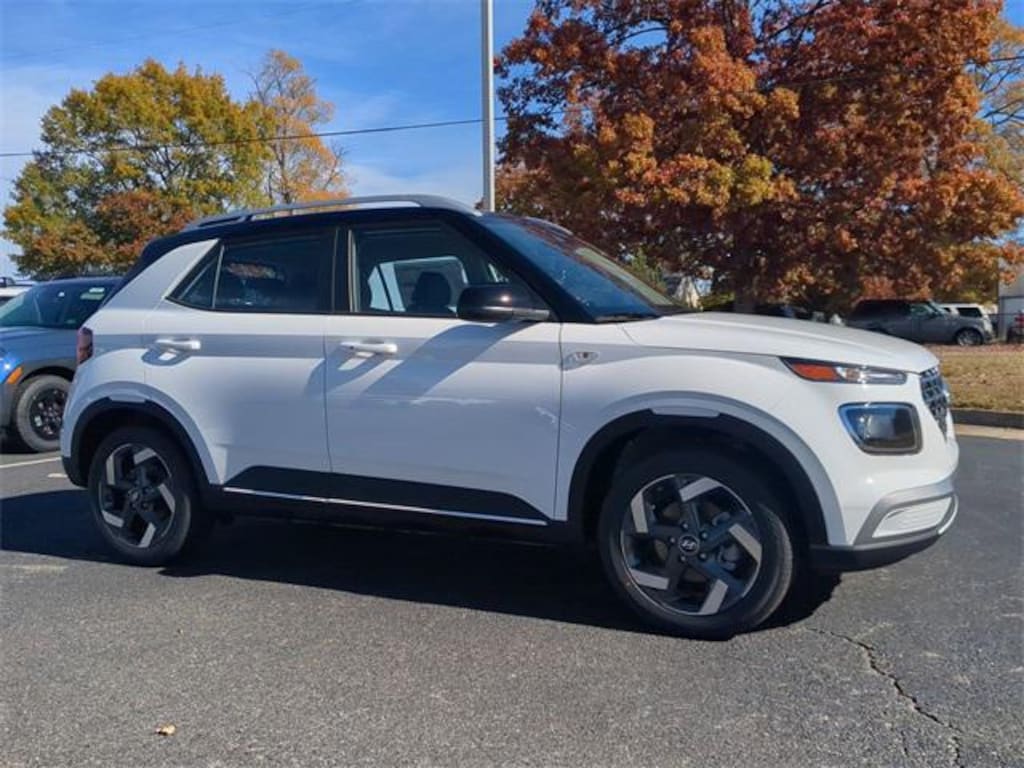 New 2026 Hyundai Venue SEL SUV