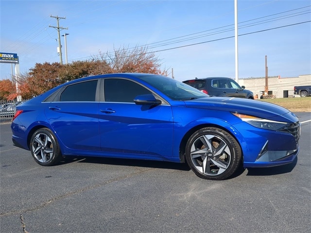 2023 Hyundai Elantra Sedan 