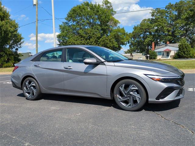 2025 Hyundai Elantra Sedan 