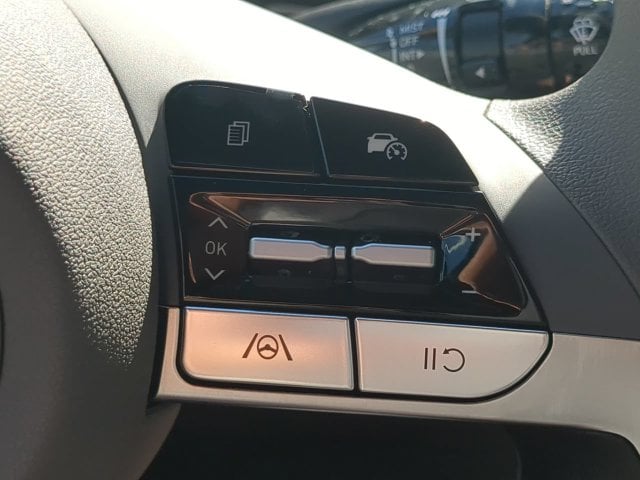 2025 Hyundai Elantra Blue - Photo 22