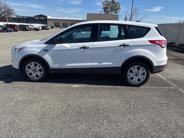 2016 Ford Escape S