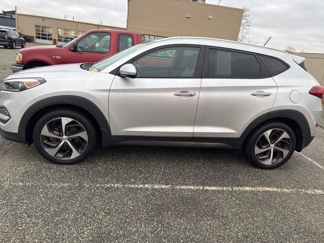 2016 Hyundai Tucson Sport's photo