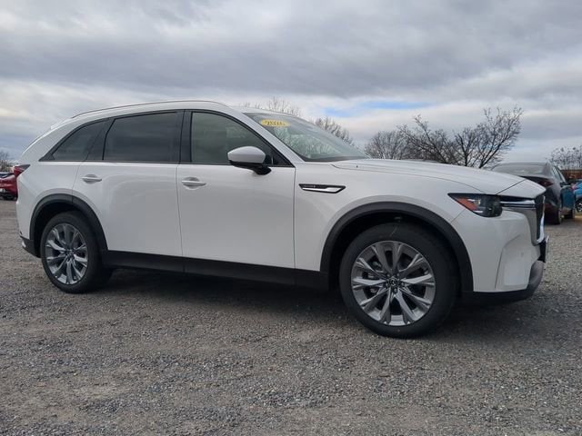2026 Mazda CX-90 Preferred Package's photo