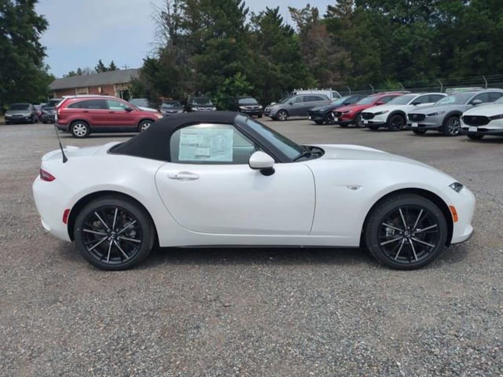New 2026 Mazda MX-5 MIATA Grand Touring CONVERTIBLE
